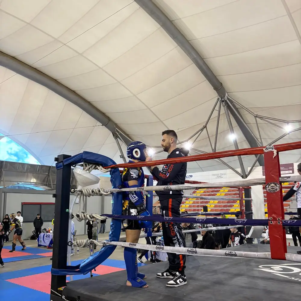 Angolo sul ring durante una gara al palazzetto
